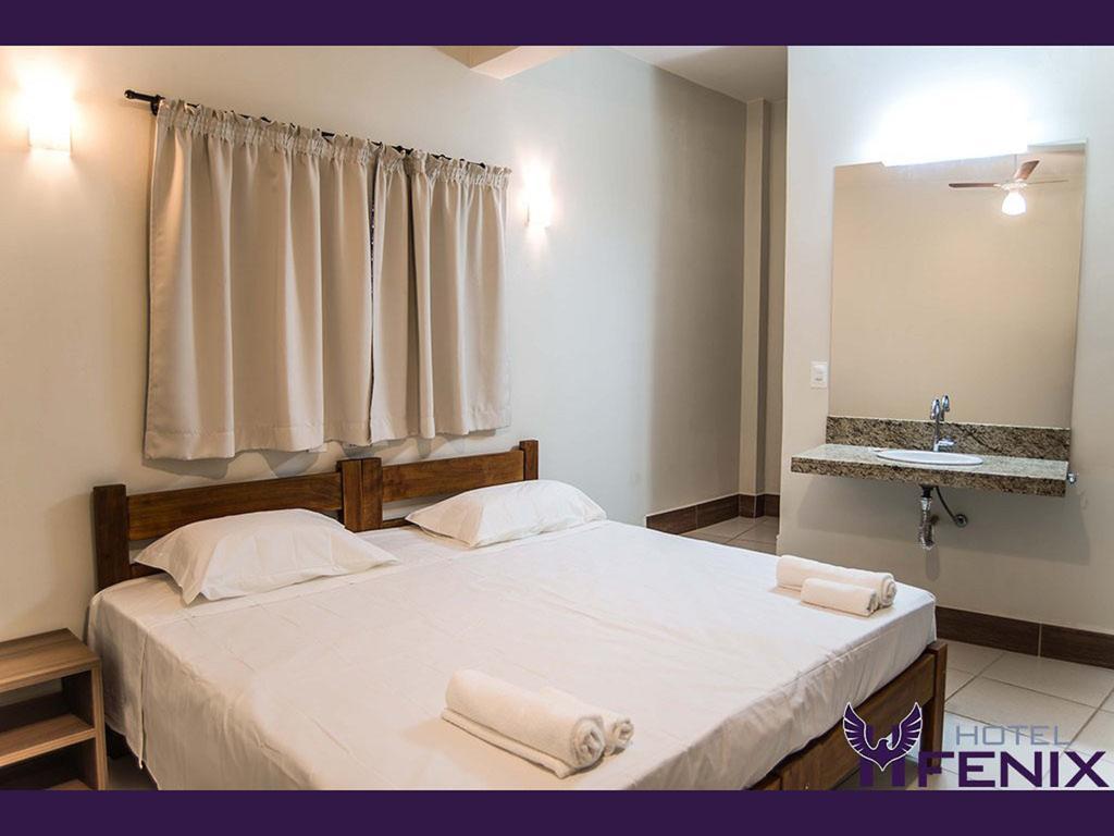 Hotel Fenix Assis Kamer foto